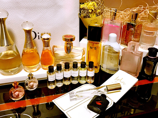 ZHPF-50Y máquina tapadora y llenadora de perfumes comestic