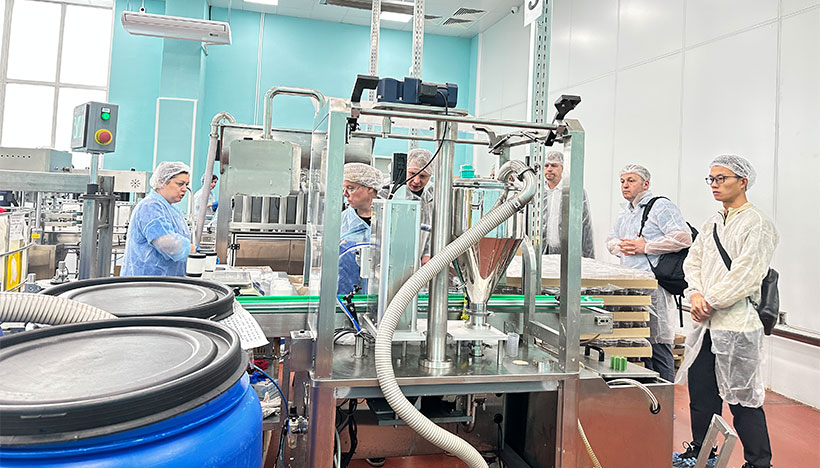 Línea de llenado de botellas de líquido y línea de embalaje de etiquetado